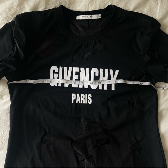 Black Givenchy Crew Neck Tshirt Graphic Print, Medium Unisex - Picture 4 of 5